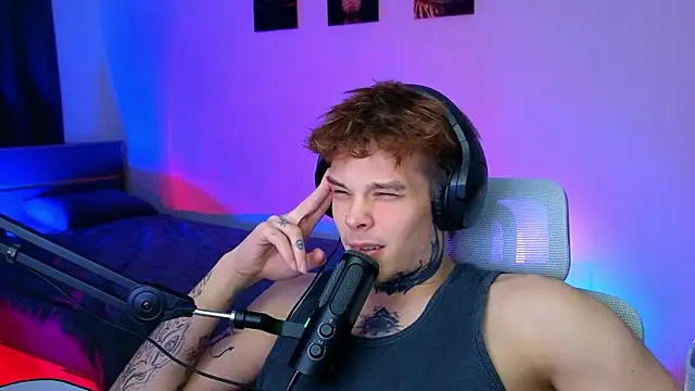 DENIS_HERE's Live XXX Chat