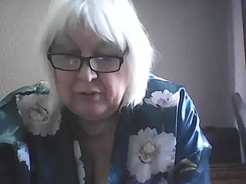 Alexia64231のライブXXXチャット