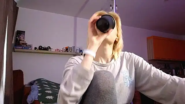 AuraNevera's Live XXX Chat