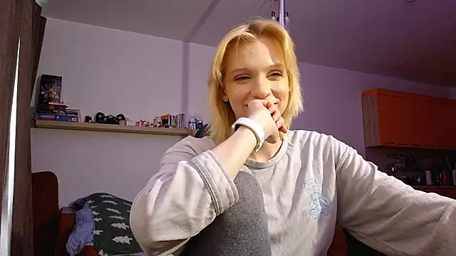 AuraNevera's Live XXX Chat