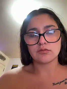 kalifornialove6669420's Live XXX Chat