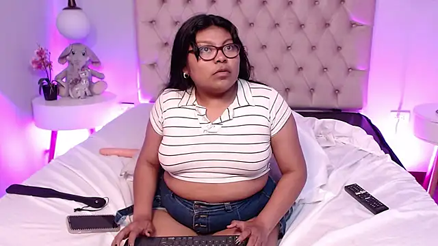 Kiri_Black_'s Live XXX Chat