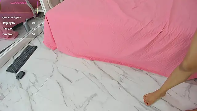 Chatroom XXX en direct de naia_cox