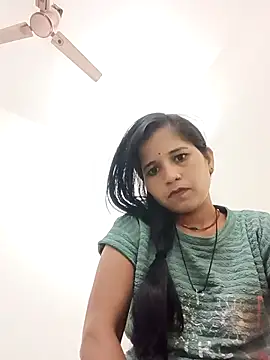 Chat +18 de Sanjna_babby ao vivo