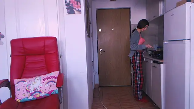 simyhvn: απευθείας συνομιλία ΧΧΧ