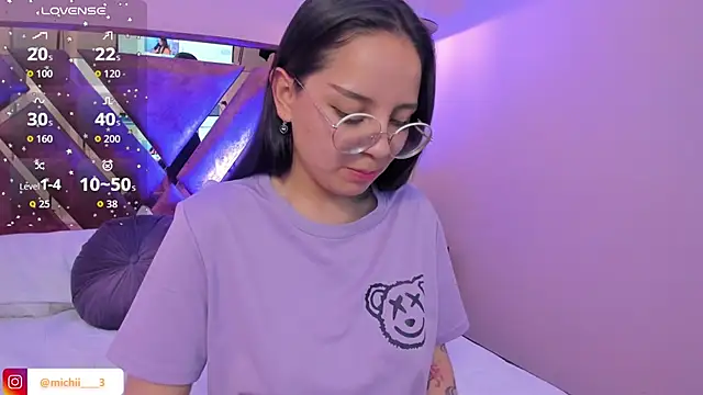 Онлайн чат XXX Kittyy_patitas_suaves