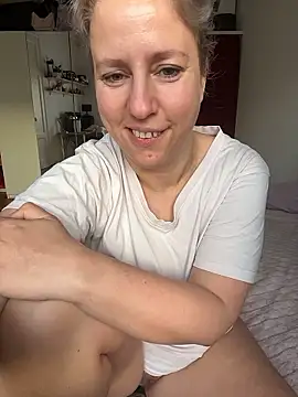 Chatroom XXX en direct de GermanMilf-Maria