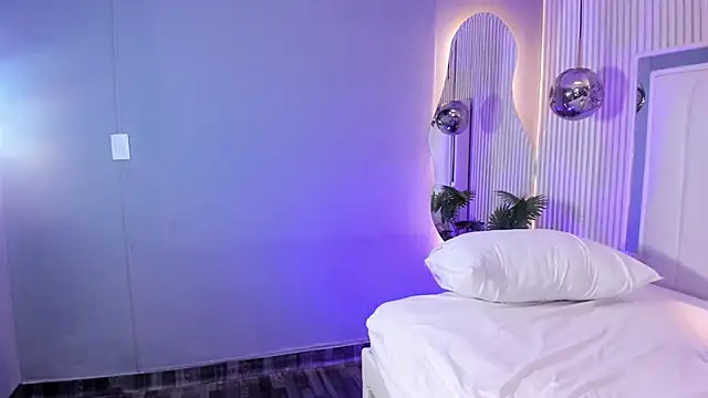 Chatroom XXX en direct de MariathLittle