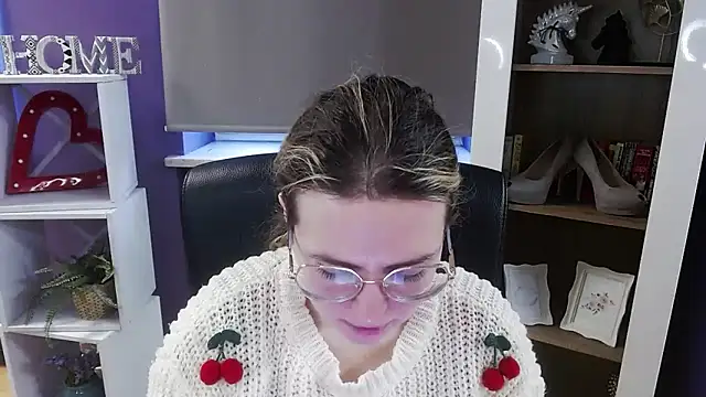 Chat +18 de Zoey_Erotic ao vivo