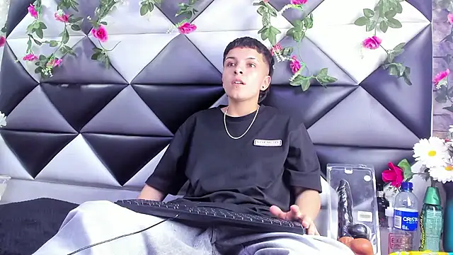 Megan_Thompson_: απευθείας συνομιλία ΧΧΧ