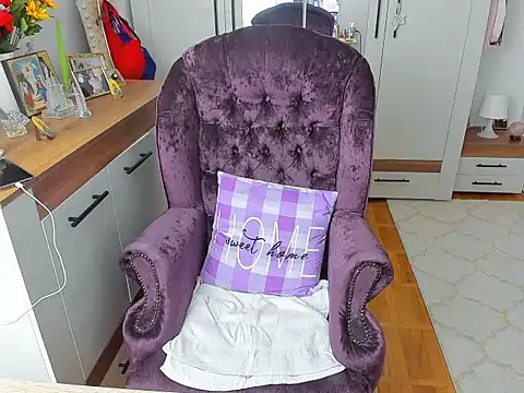 karenncougar: απευθείας συνομιλία ΧΧΧ