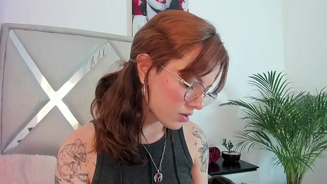 abby_jones2: απευθείας συνομιλία ΧΧΧ