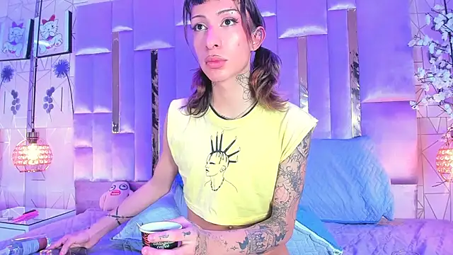 MadisonWood01's Webcam Show