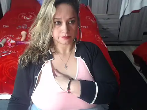 Brenda_bigtitis: απευθείας συνομιλία ΧΧΧ