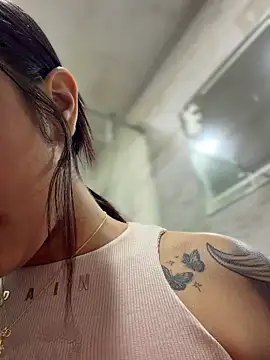 Isabella-Teen Chat XXX live