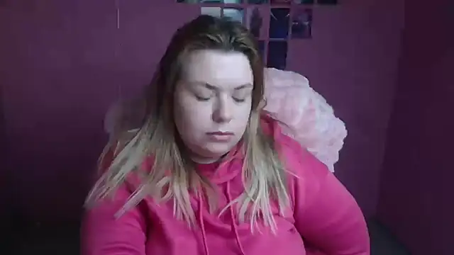 Chatroom XXX en direct de SusannaNight