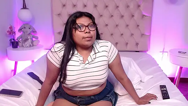 Kiri_Black_'s Live XXX Chat