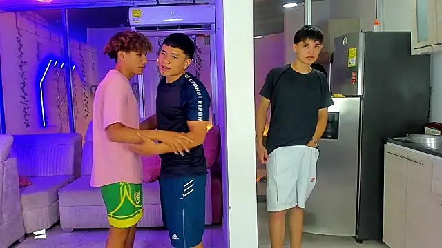 Houseofwarrios Chat XXX live