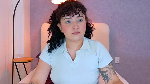 Tracielowe_w's Live XXX Chat