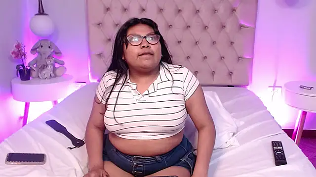 Kiri_Black_'s Live XXX Chat