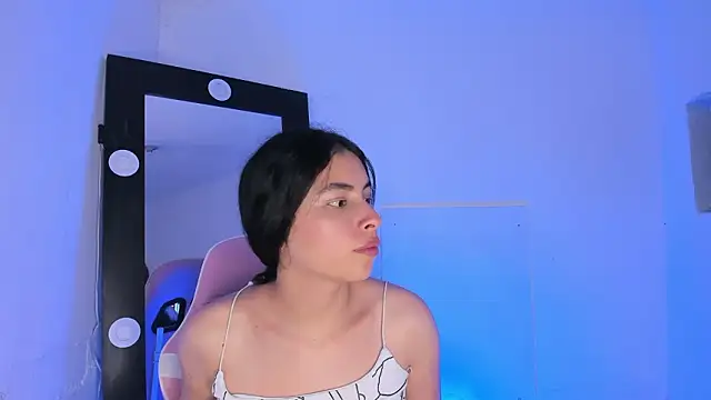 victoriia_hall's Live XXX Chat