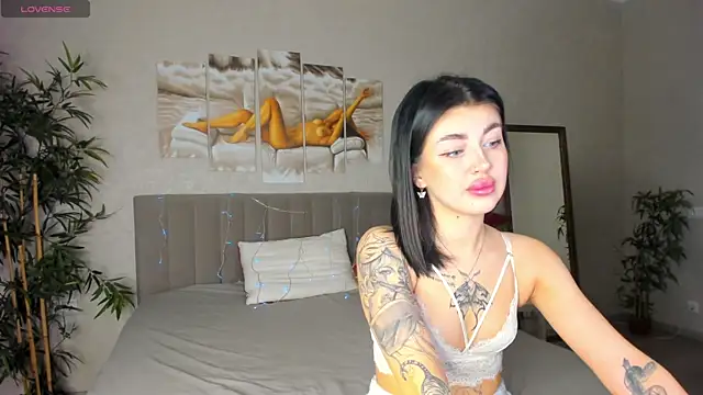 Karolina_Kar Webcam Show