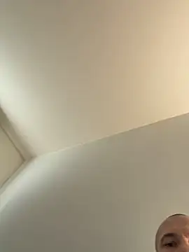 Guitccch Chat XXX live