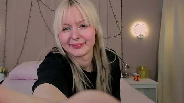 XXX chat uživo modela AdeleSilvy