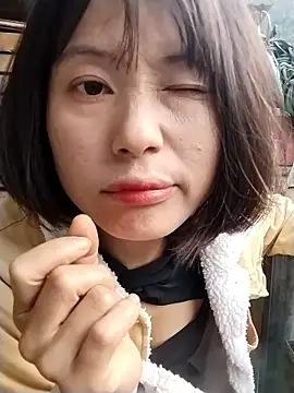 linda_bae00: διαδικτυακό σόου στην κάμερα