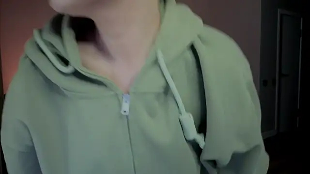 RileyMee 现场XXX聊天