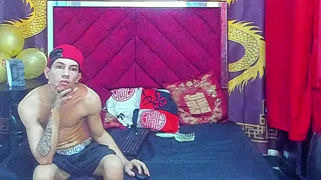 Pride_couple's Live XXX Chat