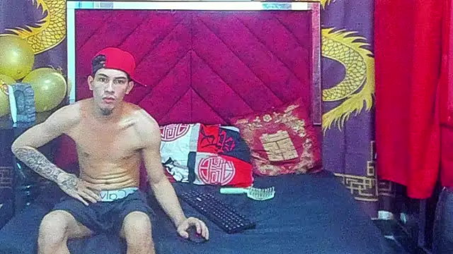 Show Webcam de Pride_couple