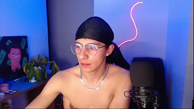 jay_dimarco2 Adlı Modelin Canlı XXX Sohbeti