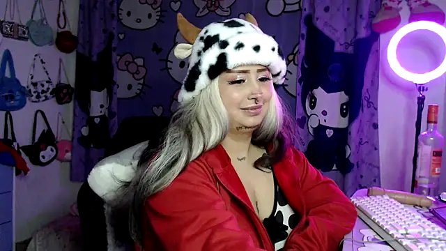 lussyevans24's Live XXX Chat