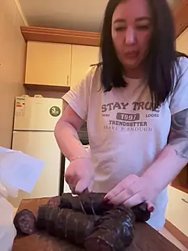 Naughtbaby_2025: онлайн-секс-чат