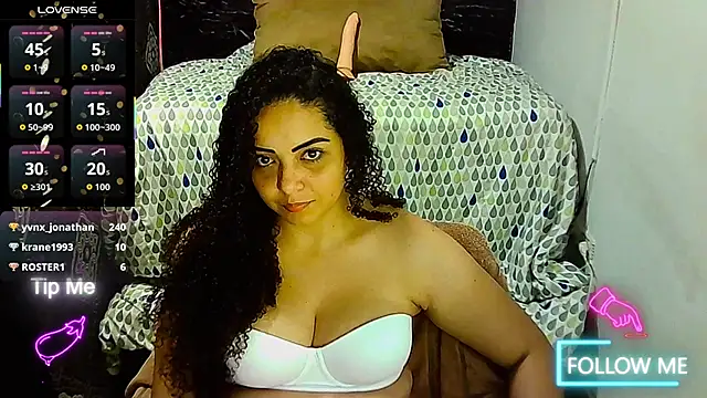 _naughty_milf's Live XXX Chat