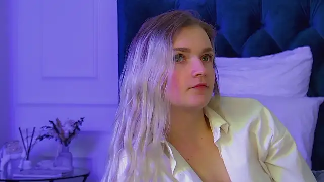 AnnyRaii's Live XXX Chat