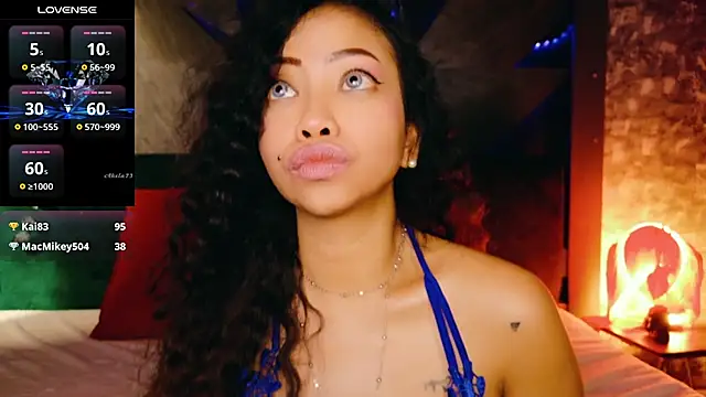 ElyaQuinn's Webcam Show