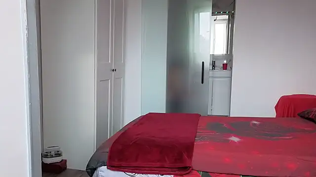 HotSpicyGujjuのライブXXX  チャット