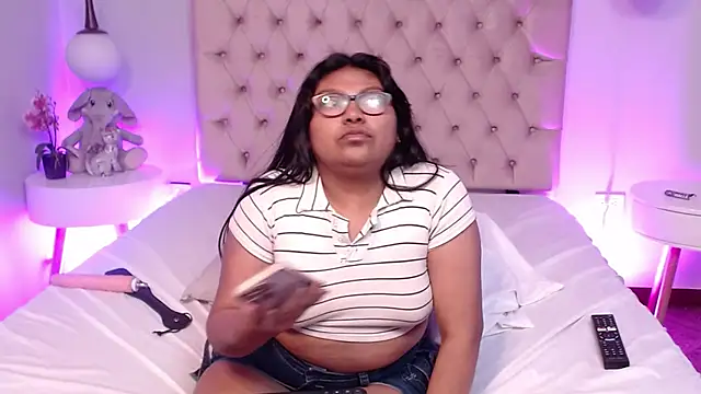 Kiri_Black_ Webcam Show