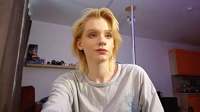 AuraNevera's Live XXX Chat