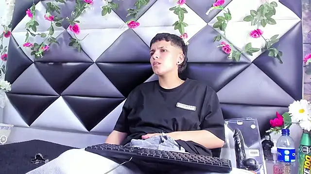 Megan_Thompson_'s Live XXX Chat