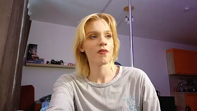 AuraNeveraのライブXXXチャット