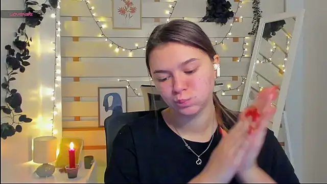 دردشة Josephine_Kiss الجنسية المباشرة