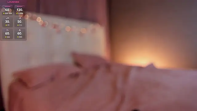 LuxEverly's Live XXX Chat