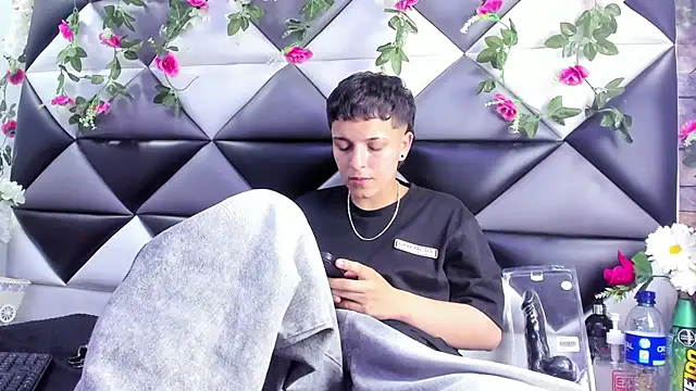 Megan_Thompson_n Live XXX chat