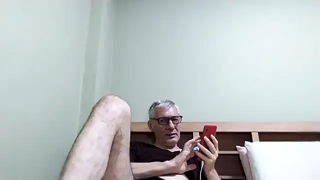 BIGUNCUTHARDCOCK's Live XXX Chat