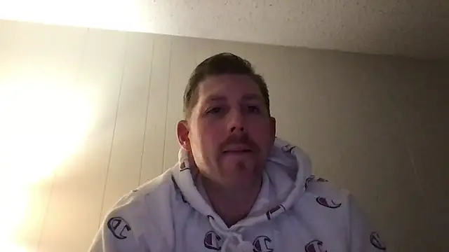 God_Of_ThundeRR 现场XXX聊天