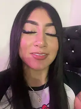 KittyRous' Webcam Show