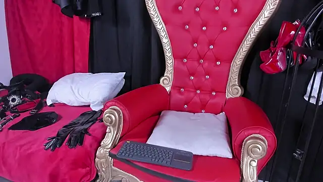 LiliThara's Live XXX Chat